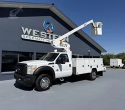 2011 Eti ETT29SNT MOUNTED ON 2011 FORD F450 SD