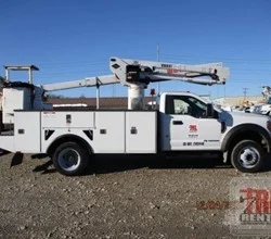 2019 Versalift SST40EIH MOUNTED ON 2019 FORD F550