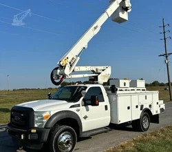 2016 Altec AT40G MOUNTED ON 2016 FORD F550 SD Bucket Trucks / Service Trucks for Sale