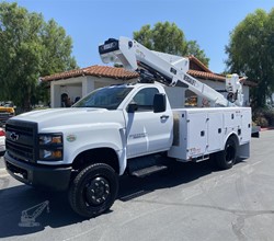 2022 Versalift VST40I MOUNTED ON 2022 CHEVROLET KODIAK C5500