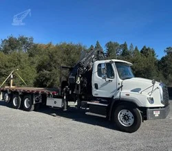 2015 Hiab XS322E-5 HIPRO MOUNTED ON 2016 FREIGHTLINER 114SD