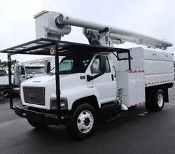 2008 Altec LRV55 MOUNTED ON 2008 GMC TOPKICK C7500