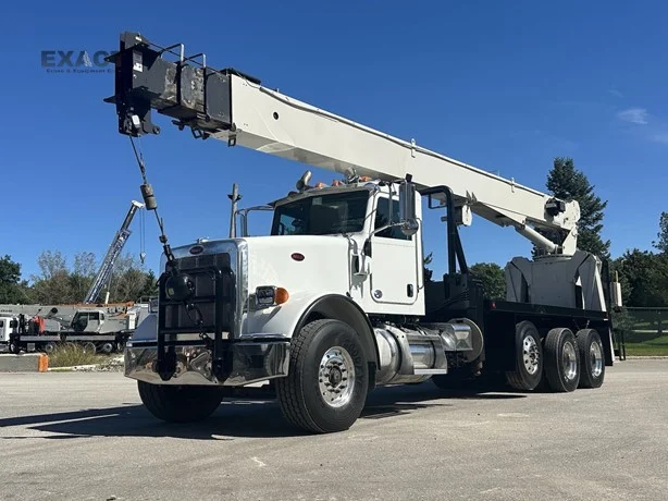 2015 National 9125AWL MOUNTED ON 2015 PETERBILT 356