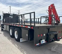 2009 Maxilift ML200 MOUNTED ON 2017 FREIGHTLINER 114SD