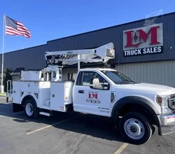 2021 Versalift SST40EIH MOUNTED ON 2022 FORD F550