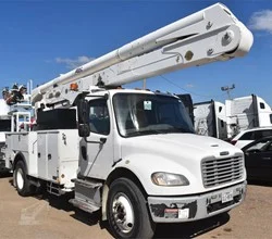 2016 Altec AA55 MH MOUNTED ON 2016 FREIGHTLINER BUSINESS CLASS M2 106