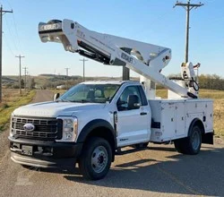 2024 Versalift VST52MHI MOUNTED ON 2024 FORD F600