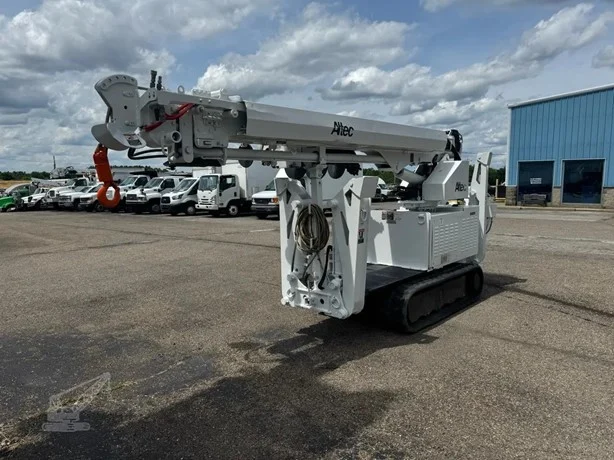 2016 Altec DB37