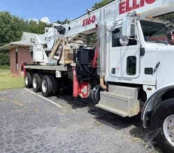 2015 Elliott E160 MOUNTED ON 2015 PETERBILT 365