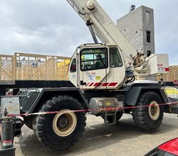 2006 Terex RT335-1