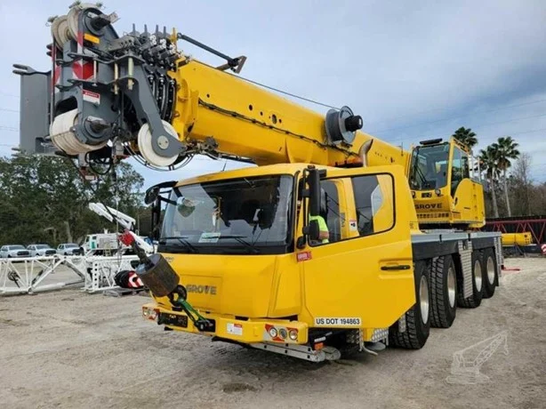 2020 Grove GMK4090