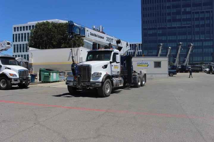 2023 Manitex 3051T
