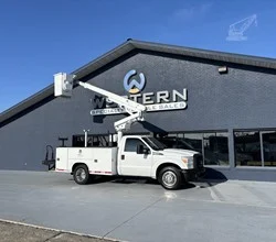2011 Altec AT200A MOUNTED ON 2011 FORD F350 SD