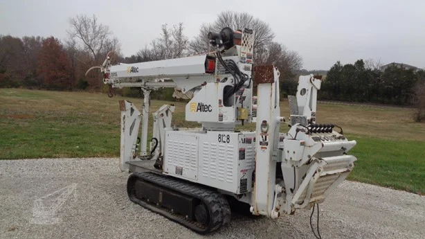2011 Altec DB37