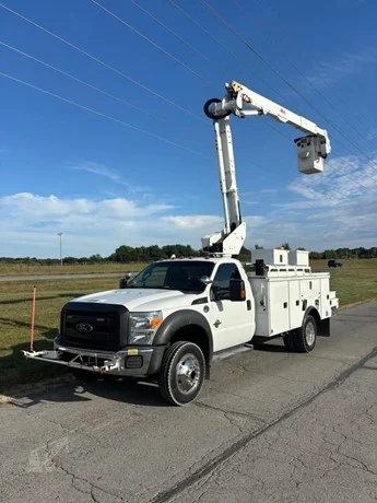 2016 Altec AT40G MOUNTED ON 2016 FORD F550 SD