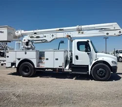 2017 Altec AA55 MH MOUNTED ON 2017 FREIGHTLINER BUSINESS CLASS M2 106