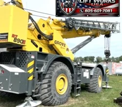 2011 Grove RT890E