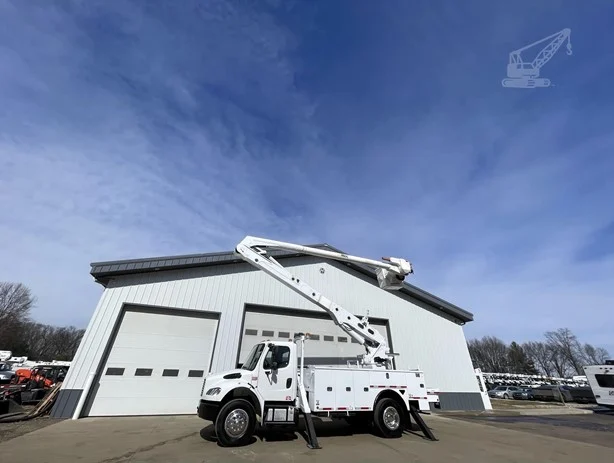 2019 Altec AA55 MH MOUNTED ON 2019 FREIGHTLINER BUSINESS CLASS M2 106