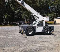 2012 Grove YB5515