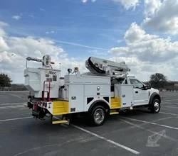 2020 Altec AT41M MOUNTED ON 2020 FORD F550