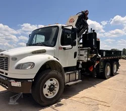 2014 Pm 40SP MOUNTED ON 2014 FREIGHTLINER BUSINESS CLASS M2 106
